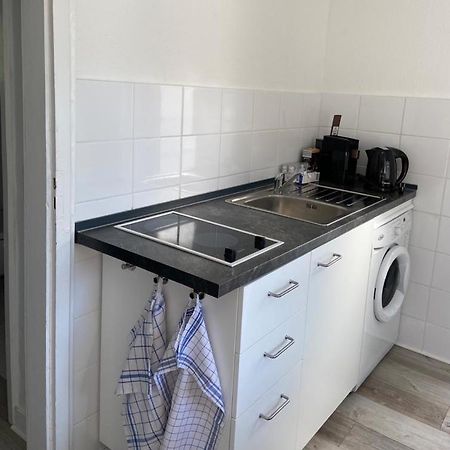 Privates Appartment Ferienwohnung Im Einfamilienhaus Dusseldorf Bagian luar foto