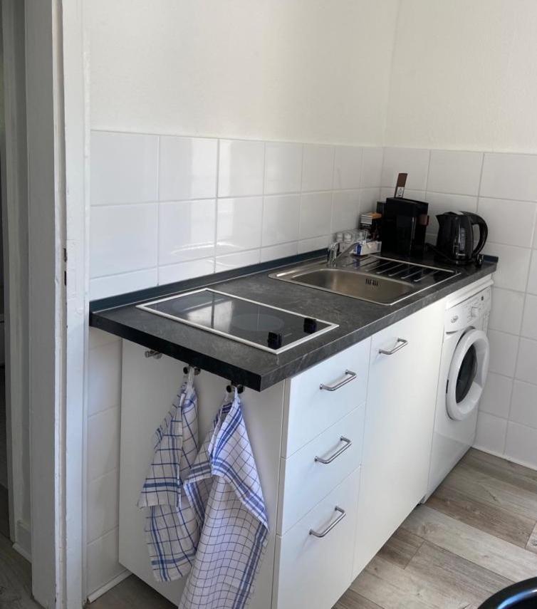 Privates Appartment Ferienwohnung Im Einfamilienhaus Dusseldorf Bagian luar foto
