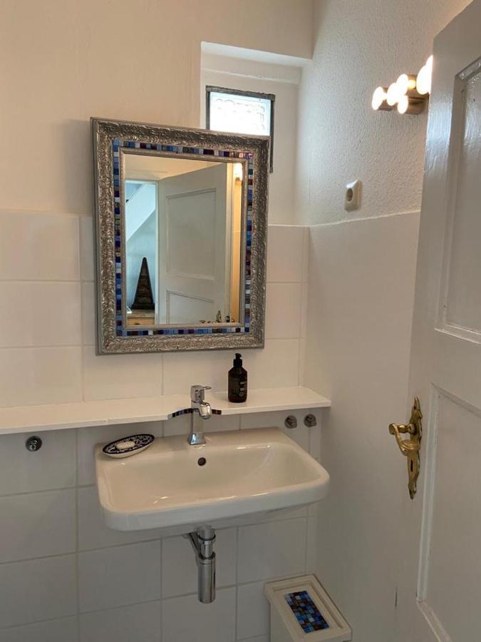 Privates Appartment Ferienwohnung Im Einfamilienhaus Dusseldorf Bagian luar foto