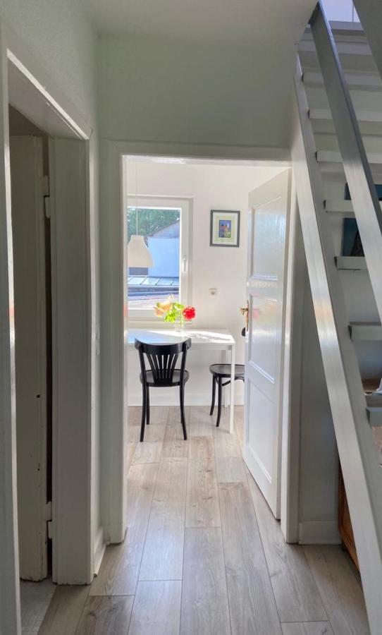 Privates Appartment Ferienwohnung Im Einfamilienhaus Dusseldorf Bagian luar foto